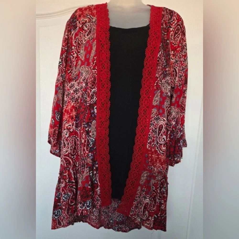 Maurices Red Paisley Kimono - Picture 2 of 4